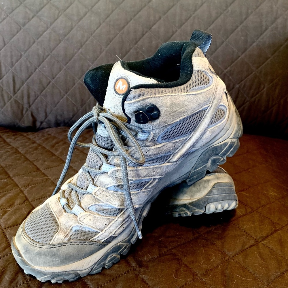 Vibram women’s hiking boots